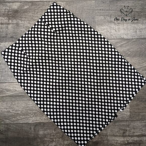 Chico's Women's Polka Dot Side Zip Mid Skirt Size S - Picture 1 of 4